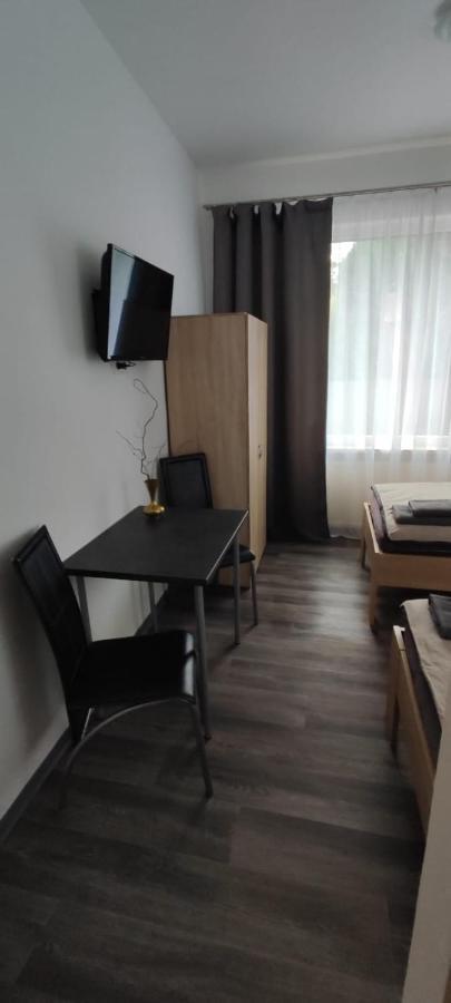 Apartments Zum Stillen Winkel Niederbreitbach Buitenkant foto